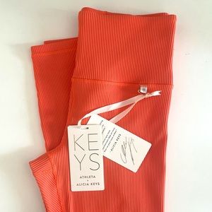 ✨ NWT Athleta Elation Jewel Orange Keys Elation Tight Ribbed Leggings - M ✨